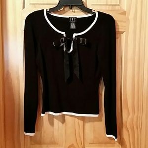 Black long sleeved sweater